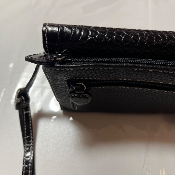 Brighton Leather Wallet Crossbody - Picture 7 of 8